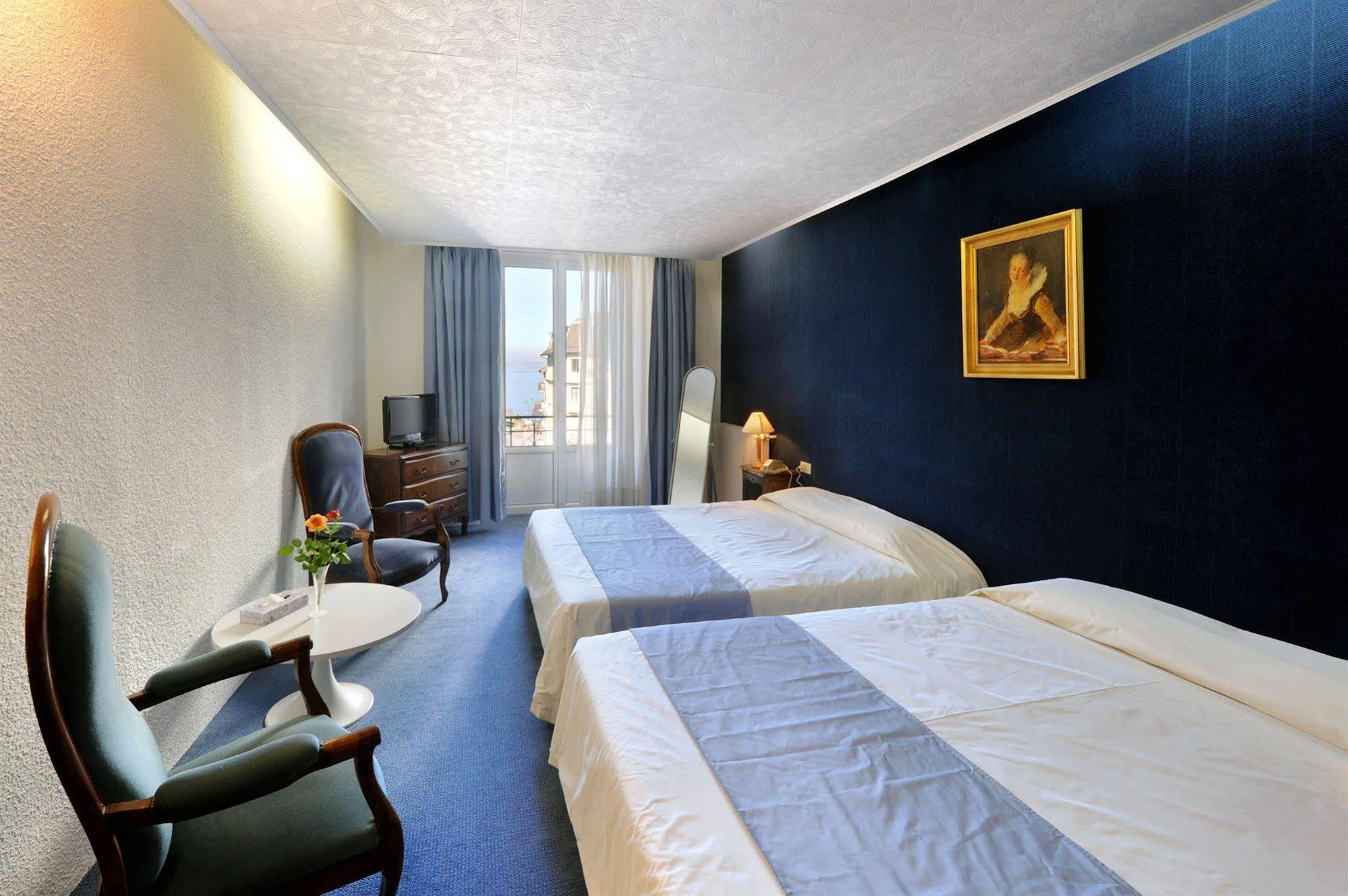 Hotel Le Bourgogne Эвиан-ле-Бен Экстерьер фото